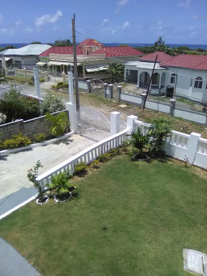 The Retreat Hotel Lyssons Luaran gambar